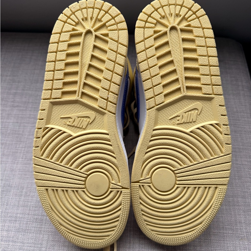 Air Jordan 1 Mid in Lemon Wash - Never Been Worn - Picture 7 of 8